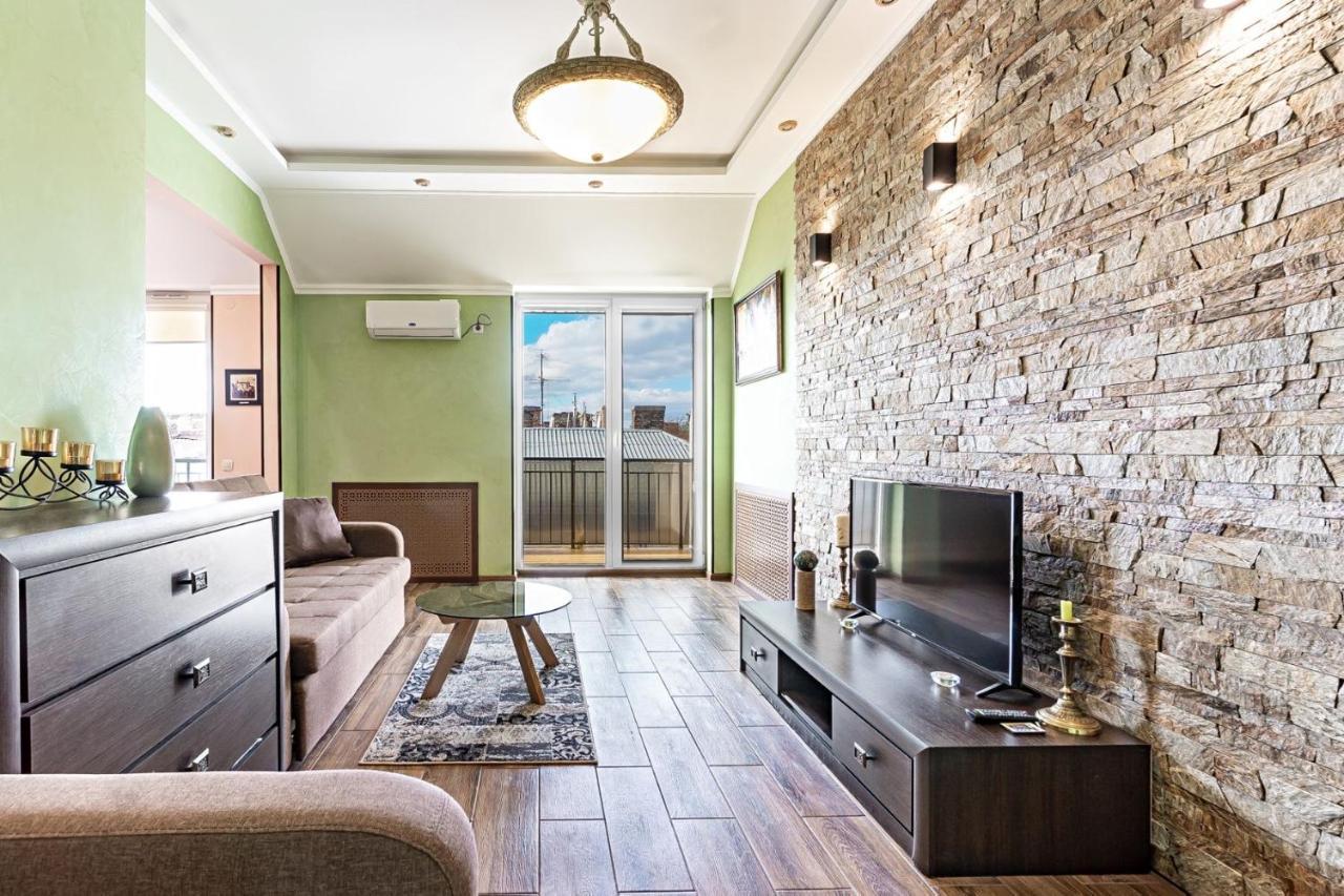 Apartments “U Prawnika” Львов Экстерьер фото